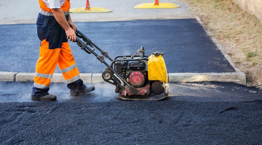 Professional gutter cleaning in Buffalo Gap, TX
